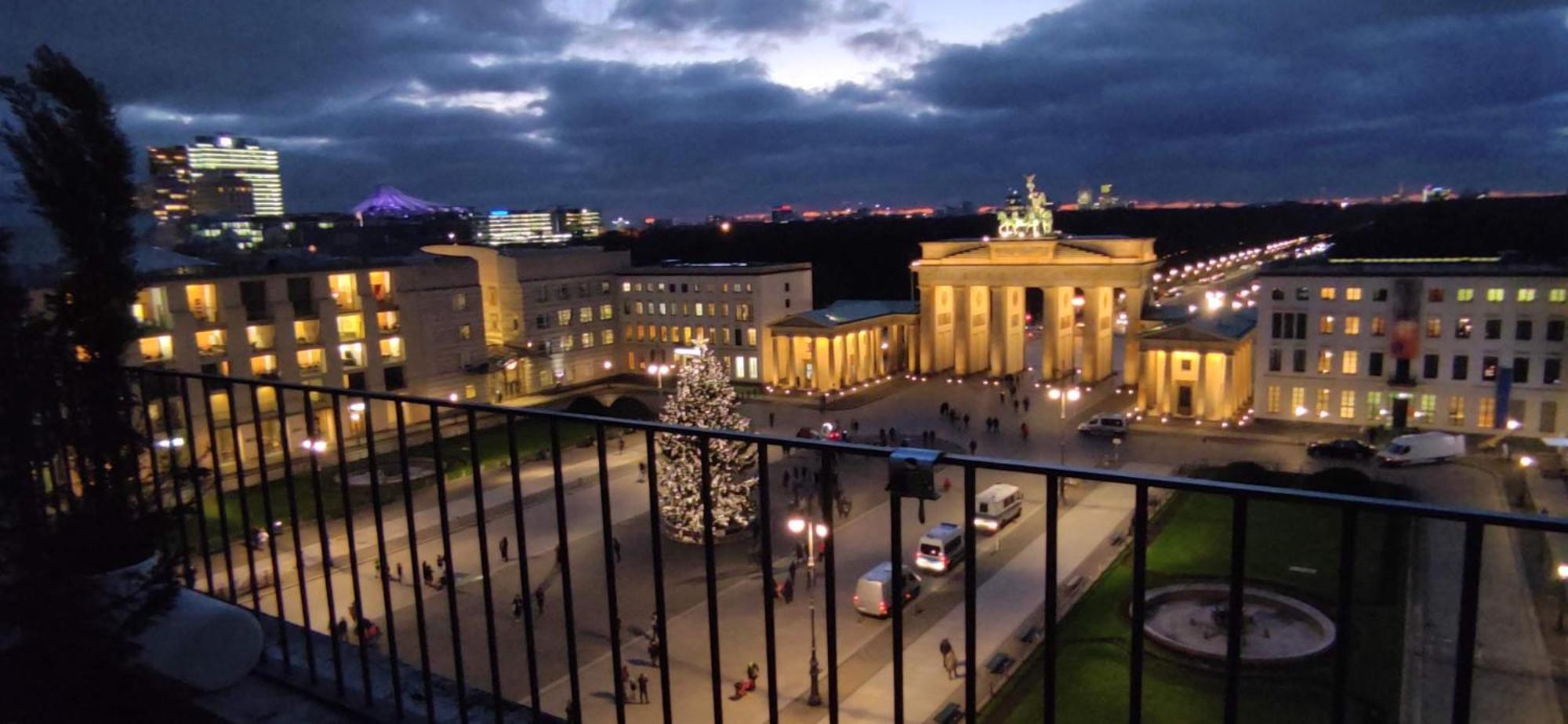 Nexliving Berlin Brandenburger Tor Aparthotel ภายนอก รูปภาพ