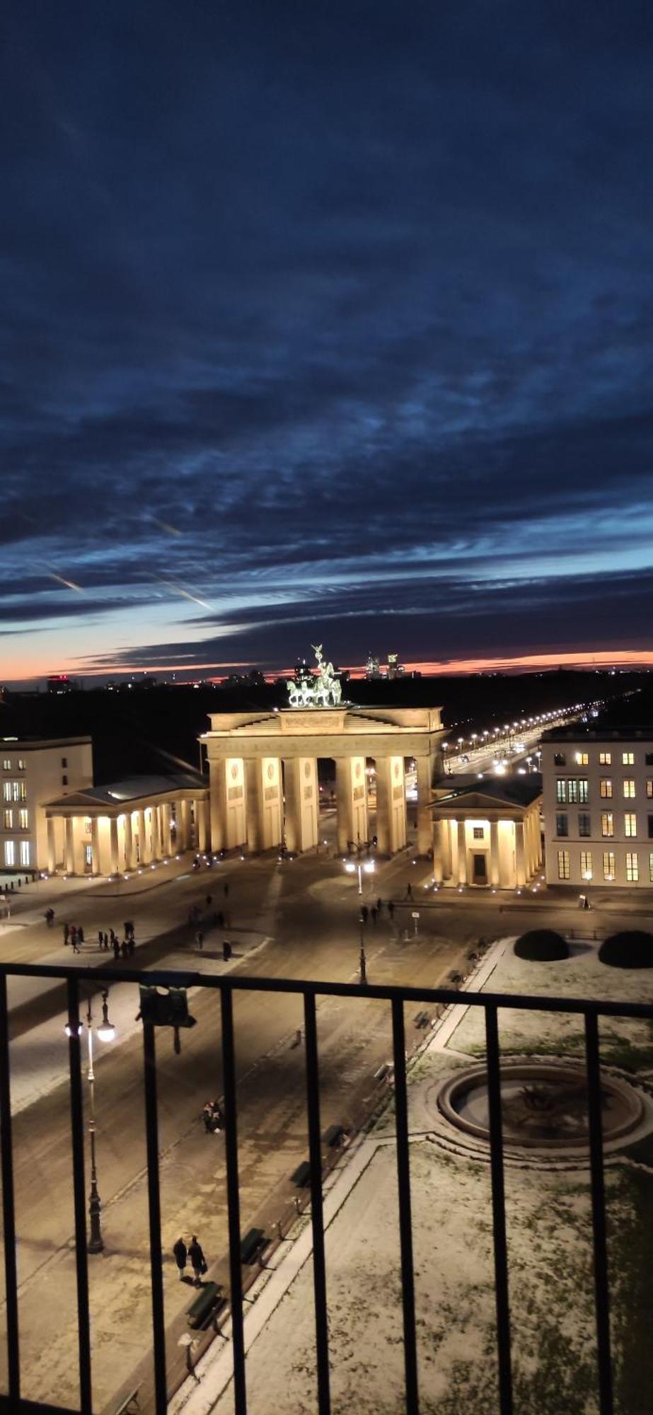 Nexliving Berlin Brandenburger Tor Aparthotel ภายนอก รูปภาพ